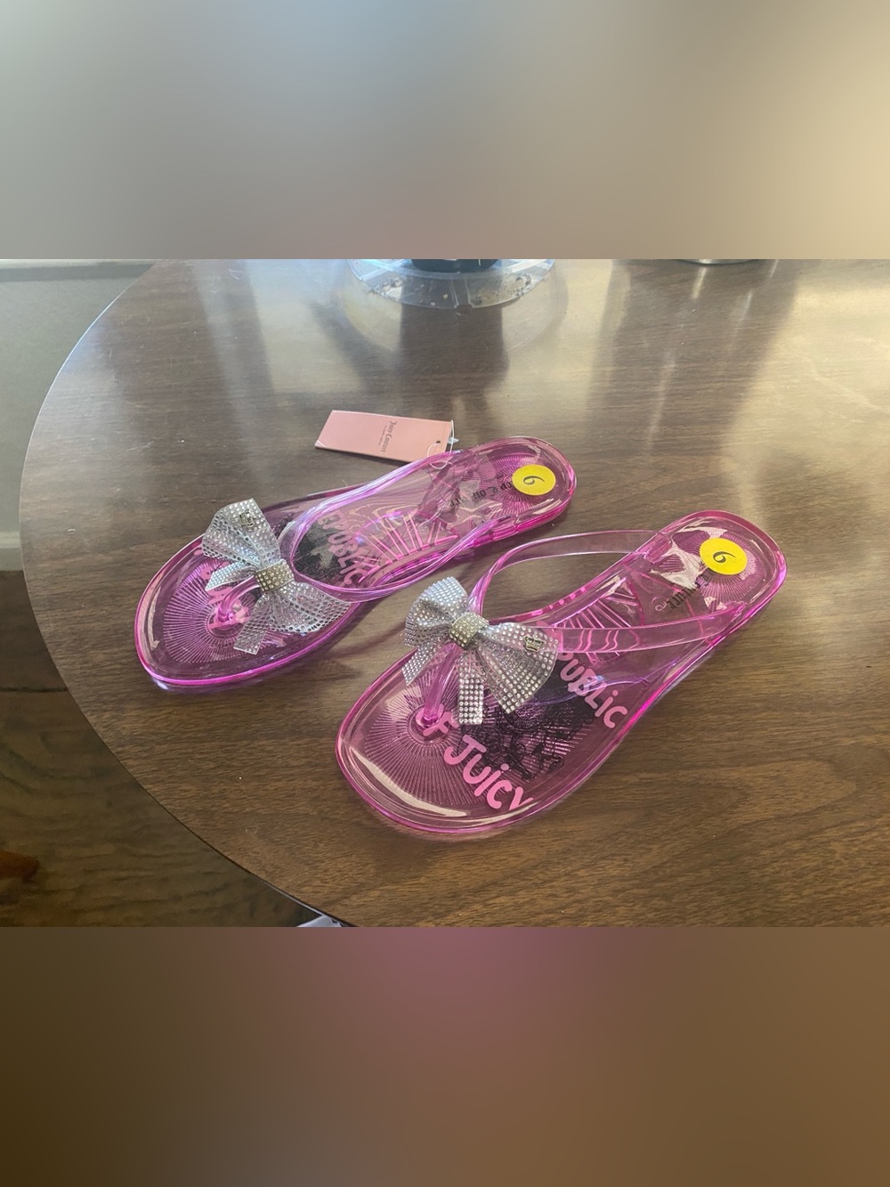 Juicy Couture Pink Jelly Flip Flop Sandals with Rhinestone Bow